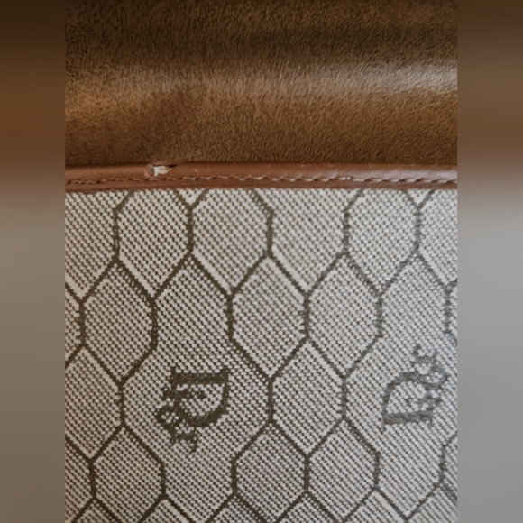 Dior Honeycomb Shoulder Bag - Picture 6 of 16